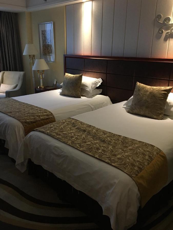Ramada Yangzhou Baoying Hotel Exterior photo