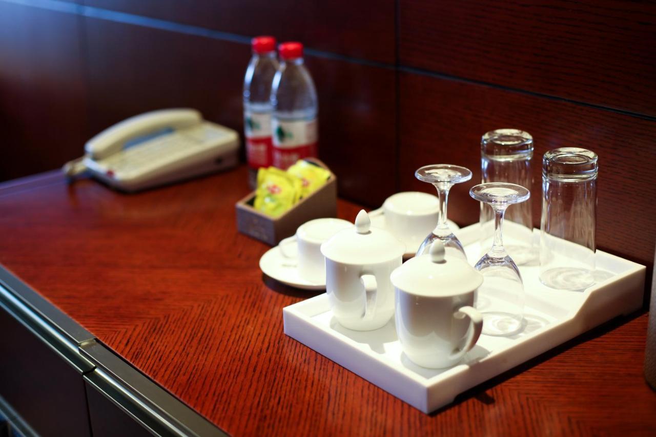 Ramada Yangzhou Baoying Hotel Exterior photo